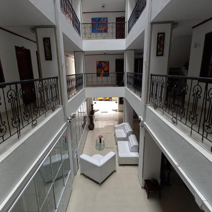 Hotel Davinci Calarcá מראה חיצוני תמונה