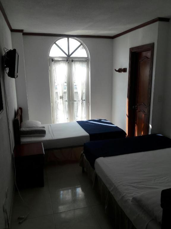 Hotel Davinci Calarcá מראה חיצוני תמונה