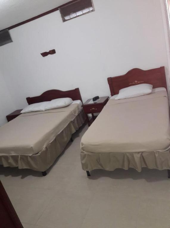 Hotel Davinci Calarcá מראה חיצוני תמונה