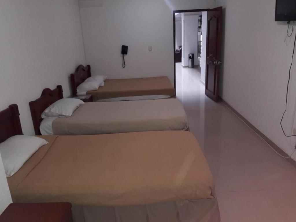 Hotel Davinci Calarcá מראה חיצוני תמונה