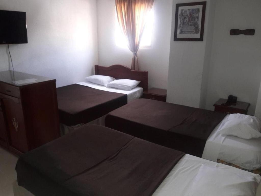 Hotel Davinci Calarcá מראה חיצוני תמונה