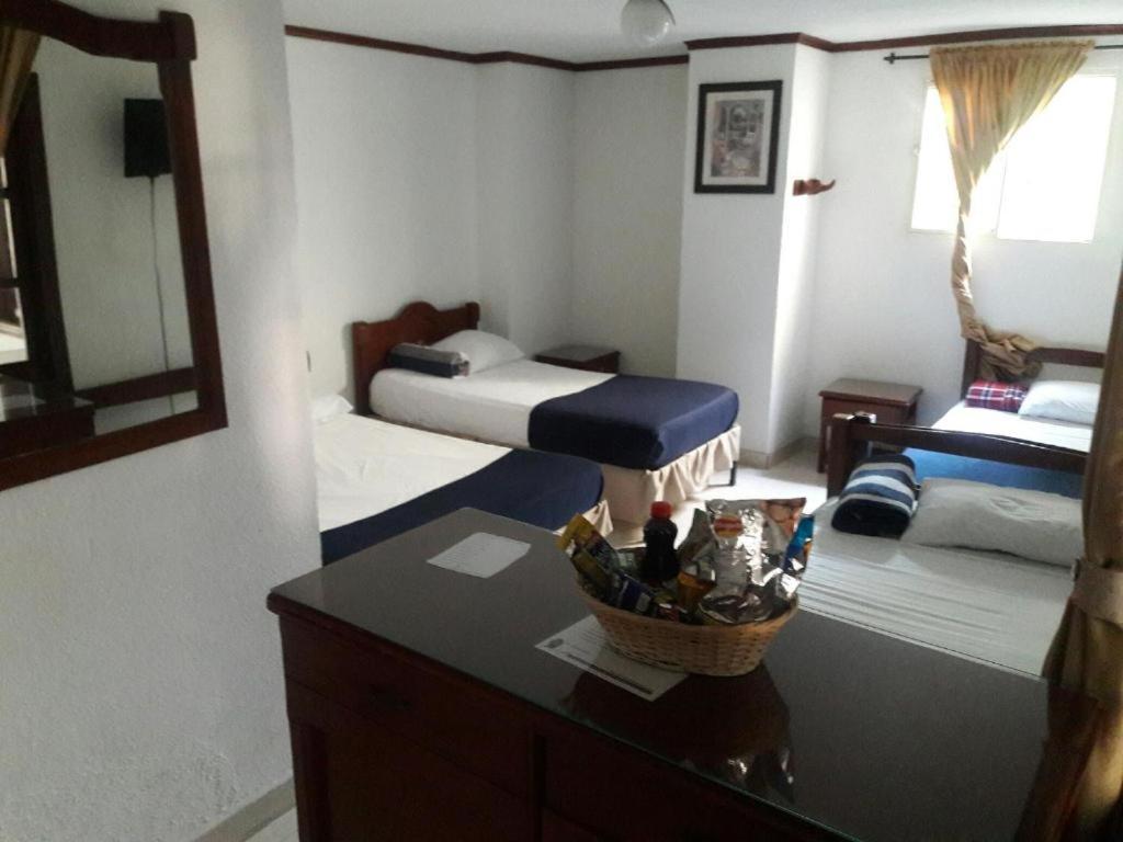 Hotel Davinci Calarcá מראה חיצוני תמונה