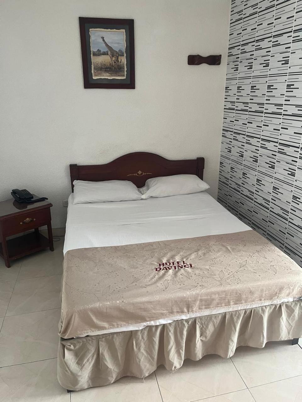 Hotel Davinci Calarcá מראה חיצוני תמונה